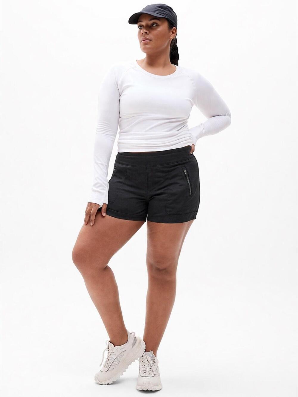 Athleta Women’s Sz 14 Black Trekkie North Mid Rise Shorts Stretch Nylon 3"